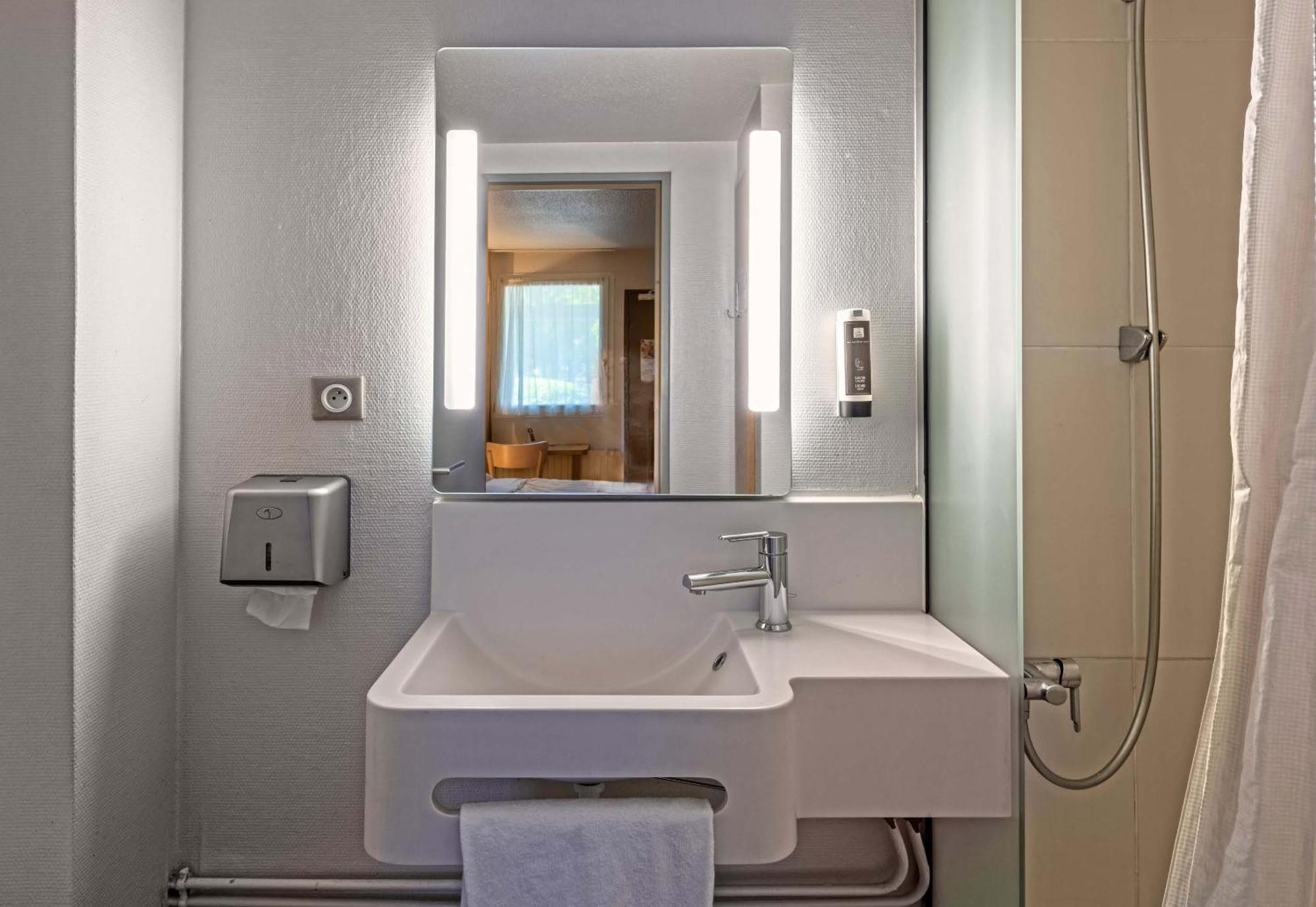B&B Hotel Morlaix Сен-Мартен-де-Шам Экстерьер фото