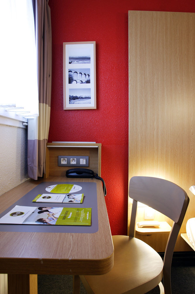 B&B Hotel Morlaix Сен-Мартен-де-Шам Экстерьер фото