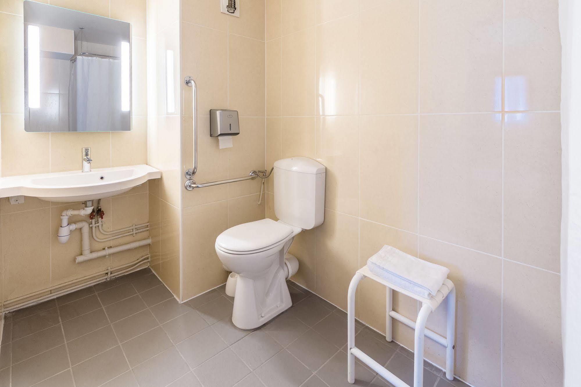 B&B Hotel Morlaix Сен-Мартен-де-Шам Экстерьер фото